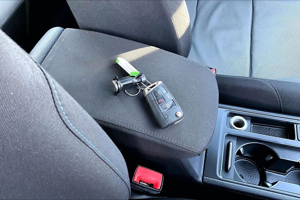 2016 Volkswagen e-Golf SE OR