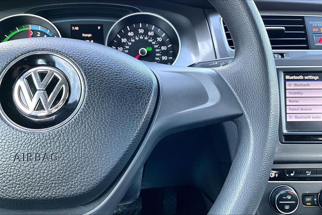 2016 Volkswagen e-Golf SE OR