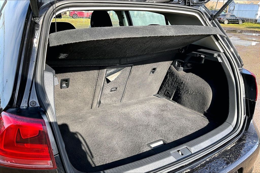 2016 Volkswagen e-Golf SE OR