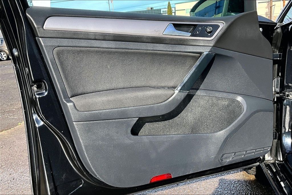 2016 Volkswagen e-Golf SE OR