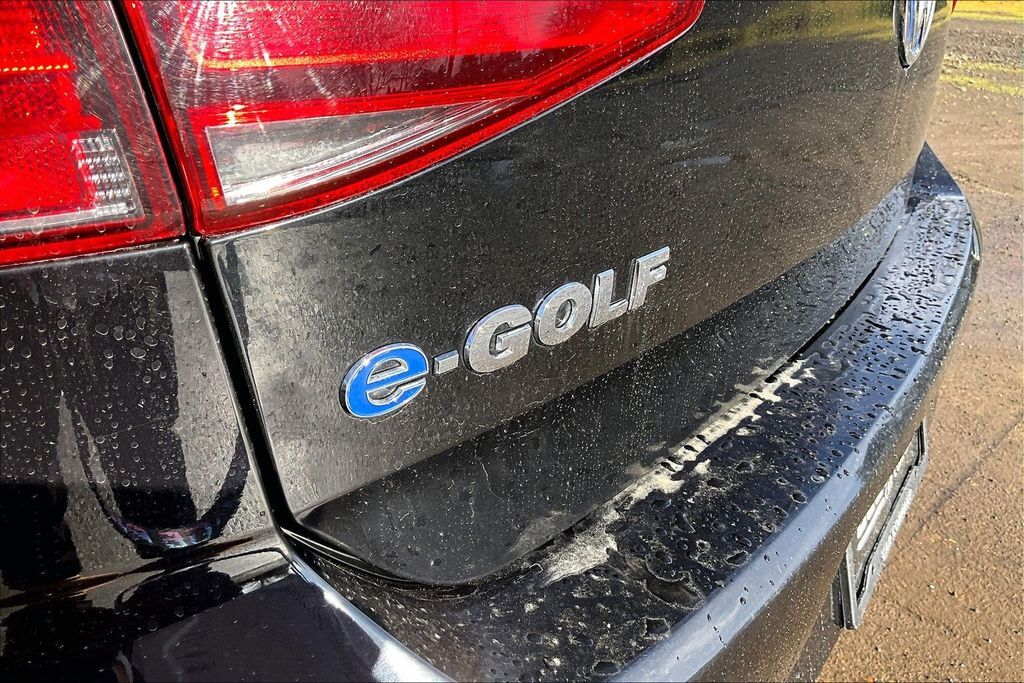 2016 Volkswagen e-Golf SE OR