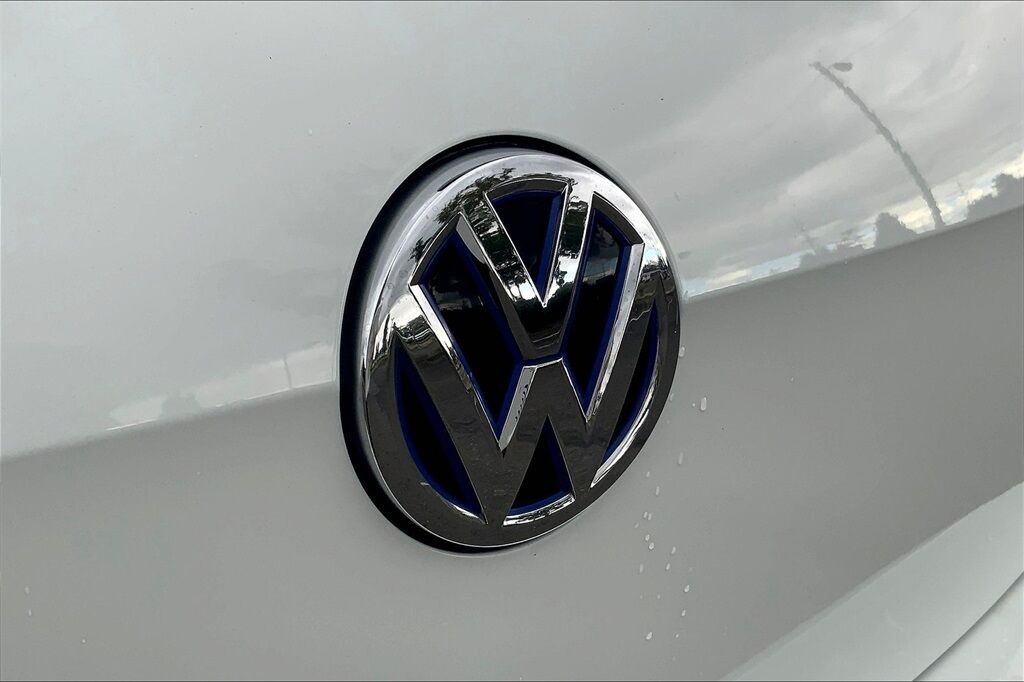 2016 Volkswagen e-Golf SE OR
