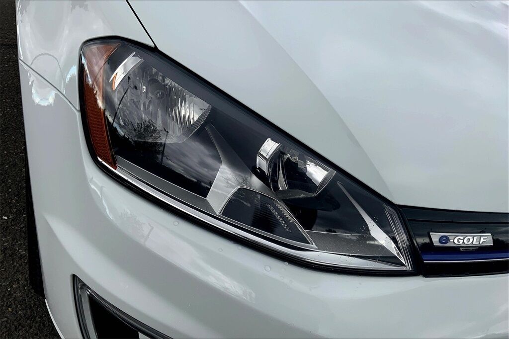2016 Volkswagen e-Golf SE OR