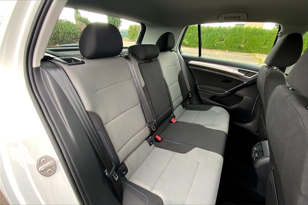 2016 Volkswagen e-Golf SE OR