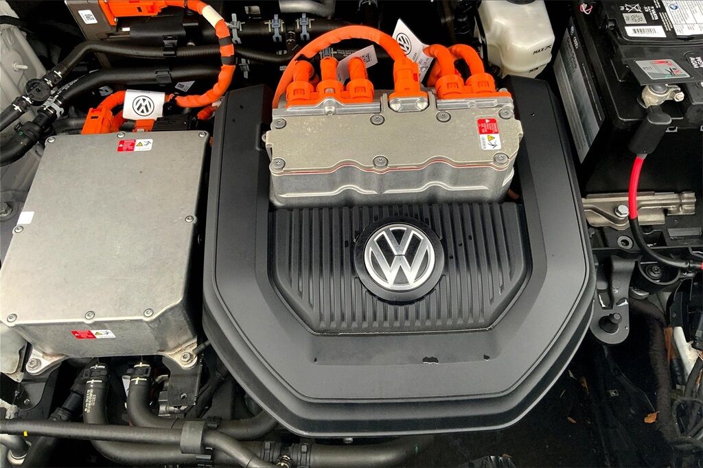 2016 Volkswagen e-Golf SE OR