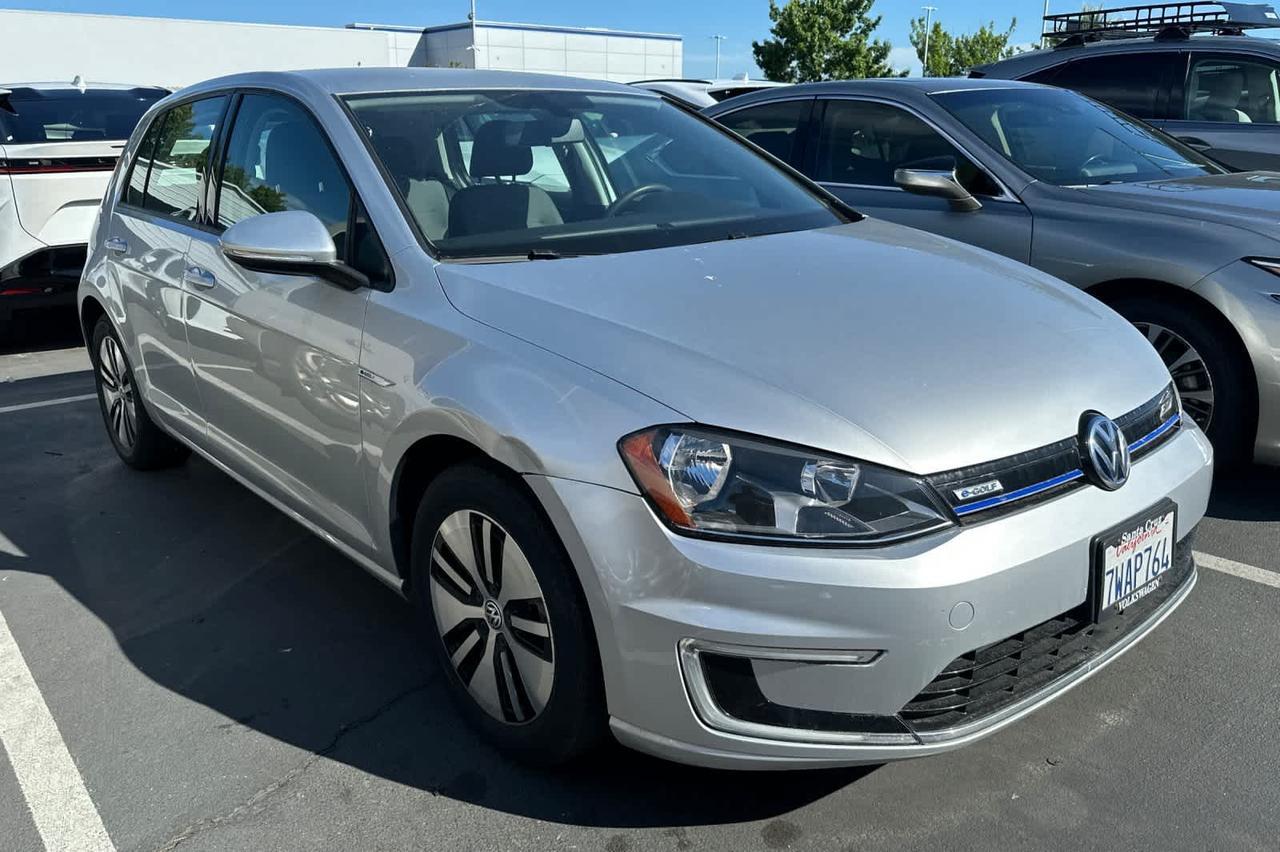 2016 Volkswagen e-Golf SE