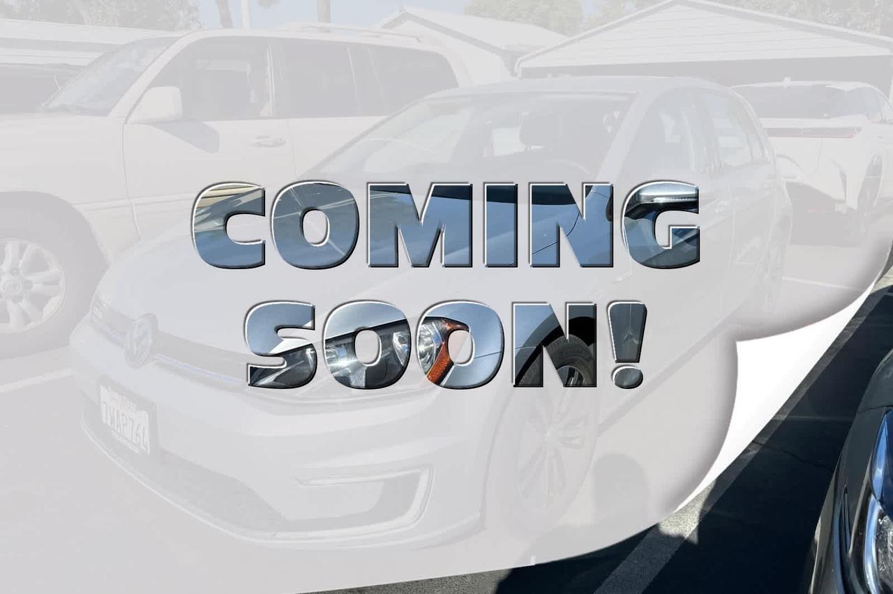 2016 Volkswagen e-Golf SE