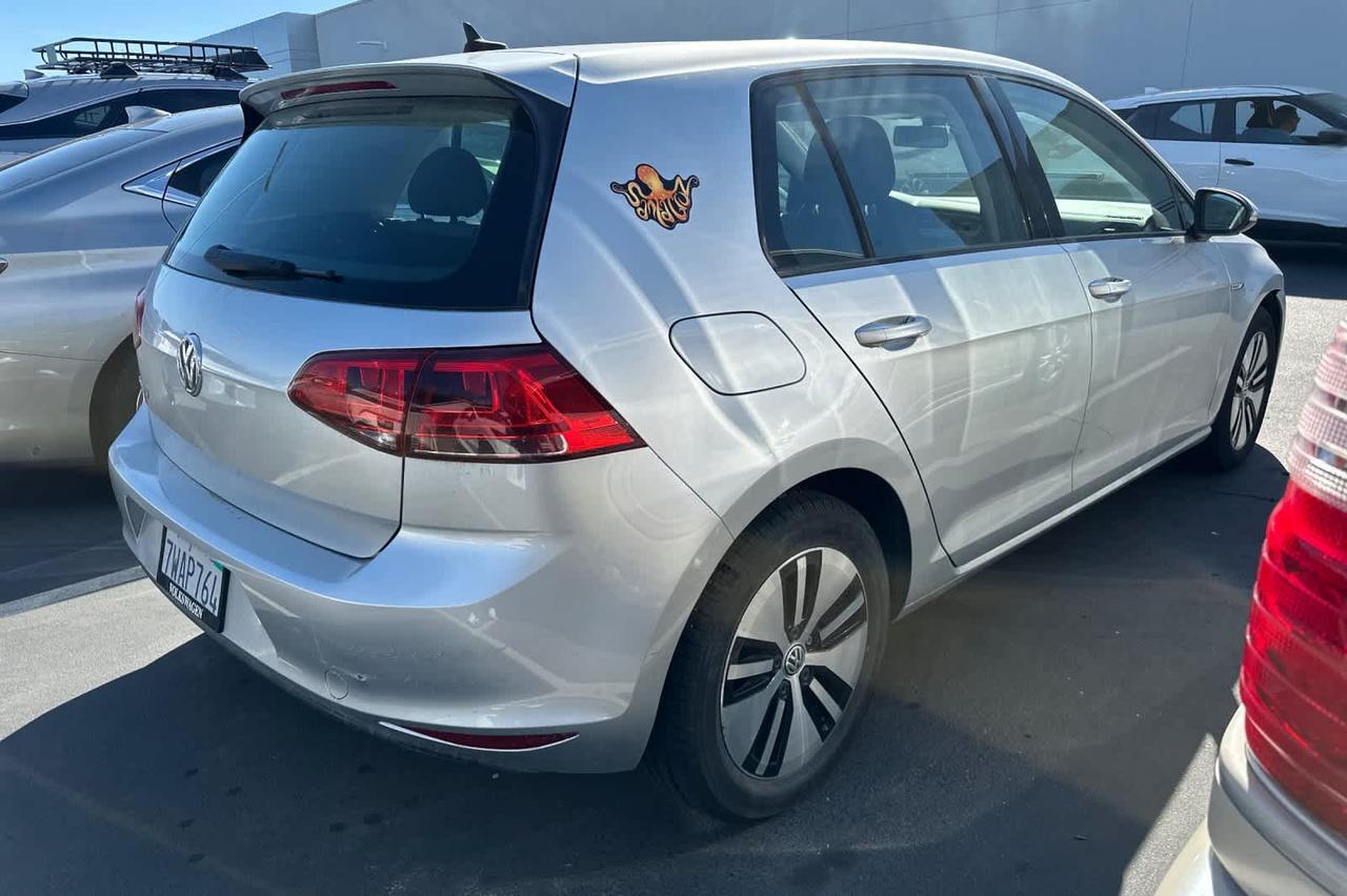 2016 Volkswagen e-Golf SE