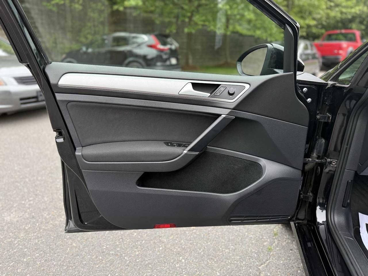 2016 Volkswagen e-Golf SE Westborough MA