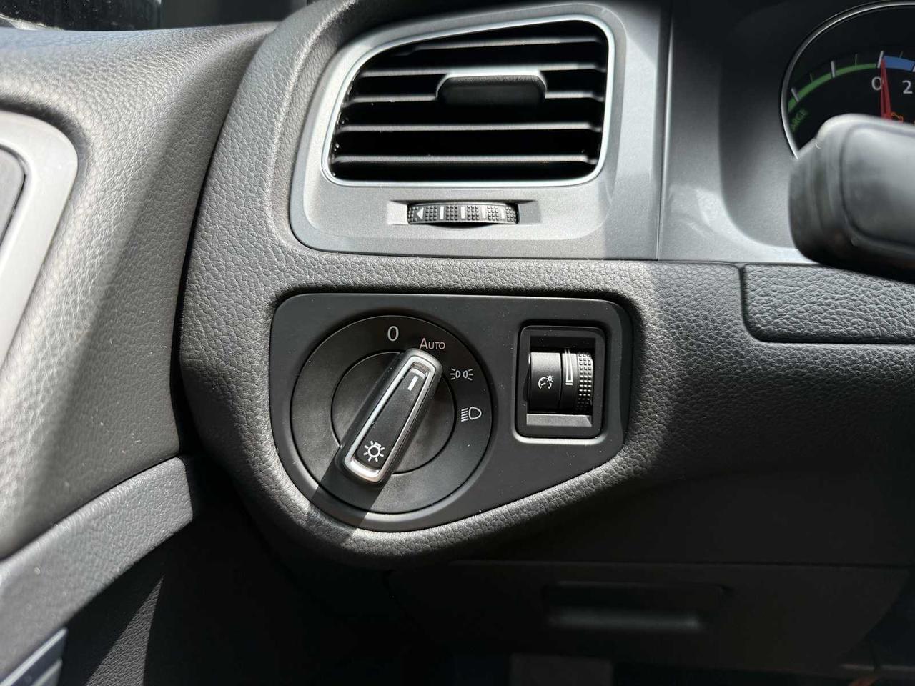 2016 Volkswagen e-Golf SE Westborough MA