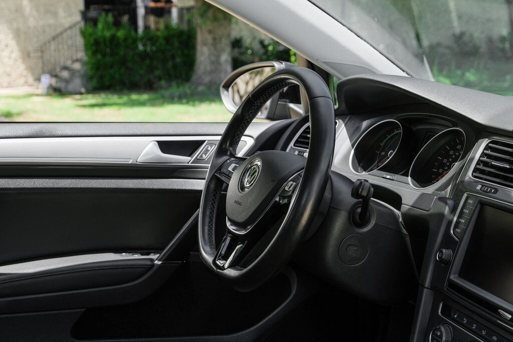 2016 Volkswagen e-Golf SEL Premium Carrollton TX