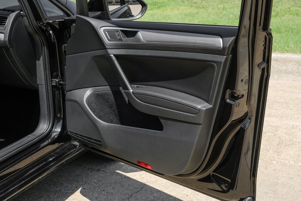 2016 Volkswagen e-Golf SEL Premium Carrollton TX