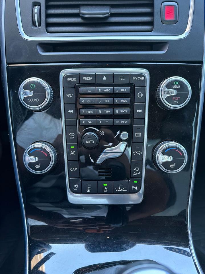 2016 Volvo S60 Cross Country T5 Platinum Bend OR