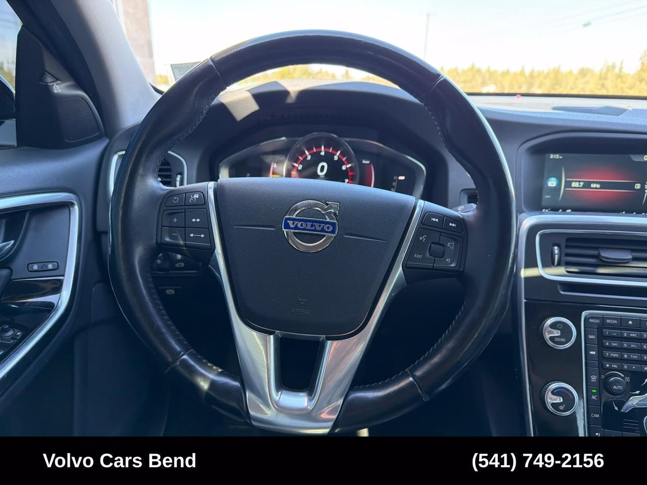 2016 Volvo S60 Cross Country T5 Platinum Bend OR