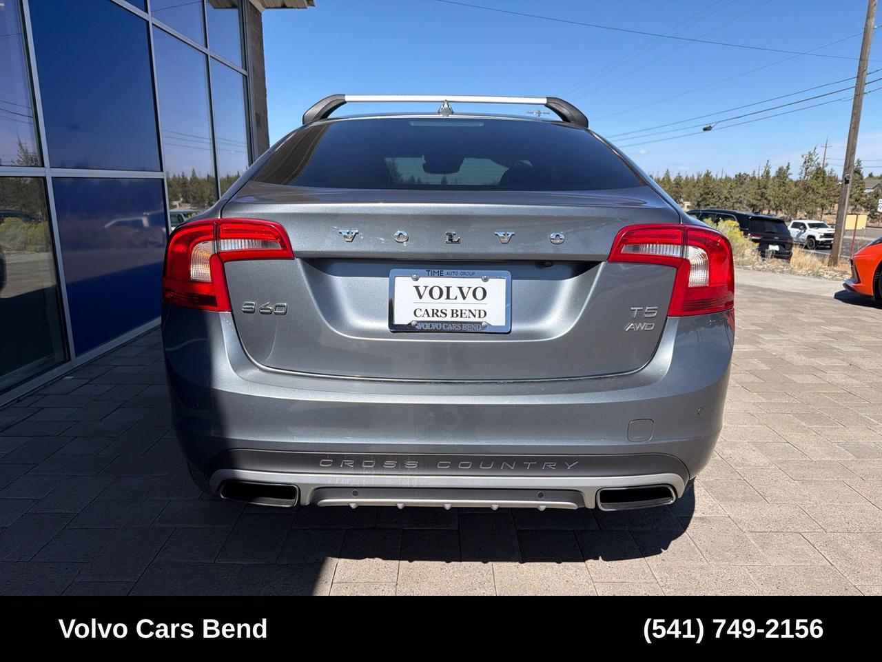 2016 Volvo S60 Cross Country T5 Platinum Bend OR