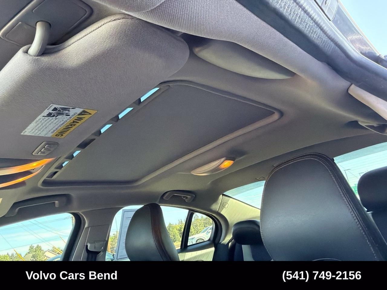 2016 Volvo S60 Cross Country T5 Platinum Bend OR