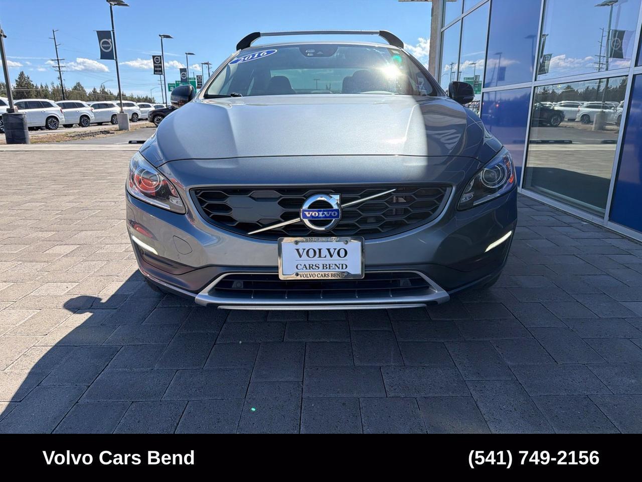 2016 Volvo S60 Cross Country T5 Platinum Bend OR
