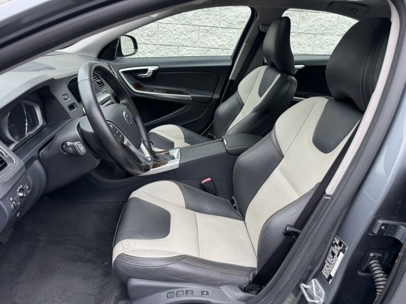 2016 Volvo S60 Cross Country T5 Platinum Willow Grove PA