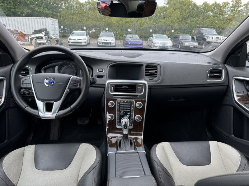 2016 Volvo S60 Cross Country T5 Platinum Willow Grove PA
