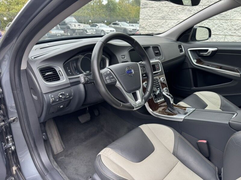 2016 Volvo S60 Cross Country T5 Platinum Willow Grove PA