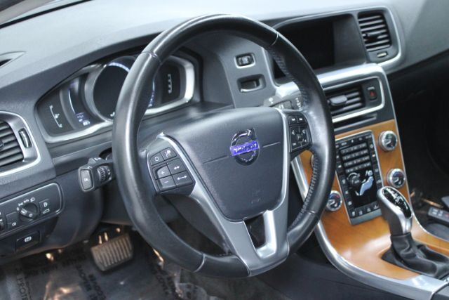 2016 Volvo S60 Inscription T5 Drive-E Platinum Chantilly VA