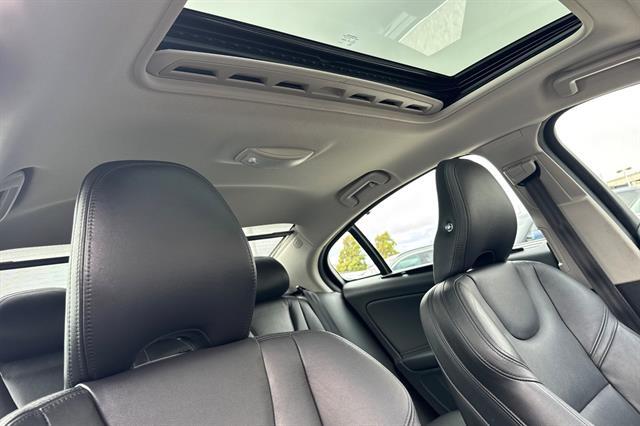 2016 Volvo S60 Inscription T5 Drive-E Platinum