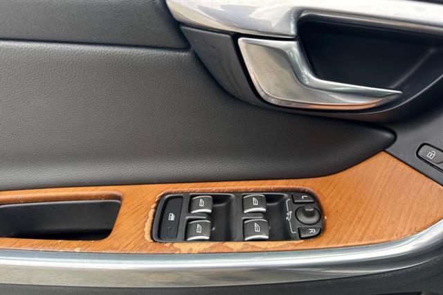2016 Volvo S60 Inscription T5 Drive-E Platinum