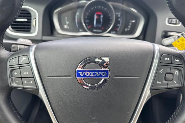 2016 Volvo S60 Inscription T5 Drive-E Platinum