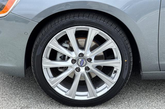 2016 Volvo S60 Inscription T5 Drive-E Platinum