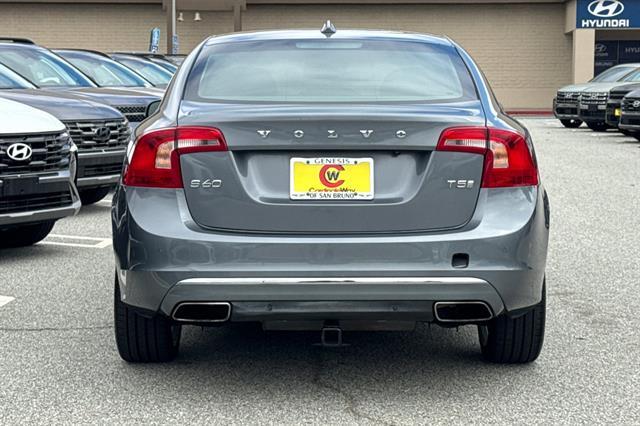 2016 Volvo S60 Inscription T5 Drive-E Platinum
