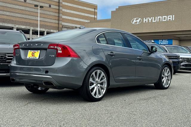 2016 Volvo S60 Inscription T5 Drive-E Platinum