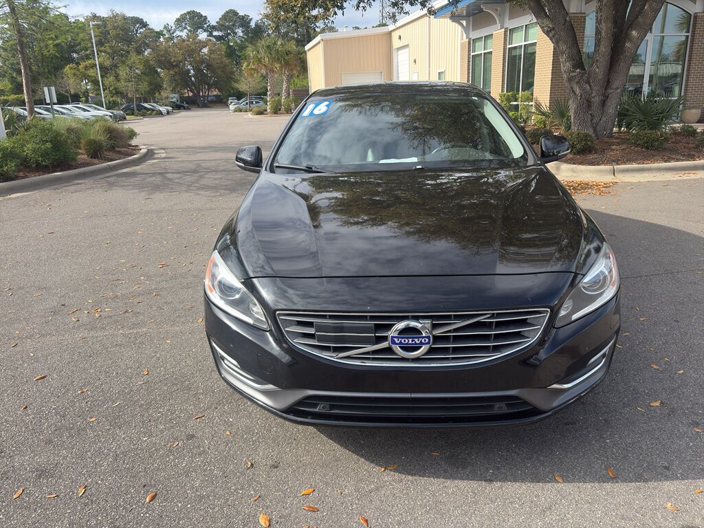 2016 Volvo S60 T5 Drive-E Platinum