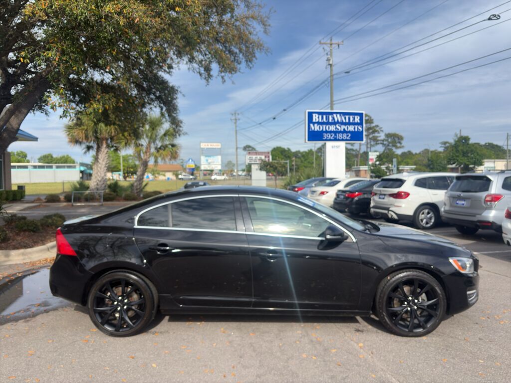 2016 Volvo S60 T5 Drive-E Platinum