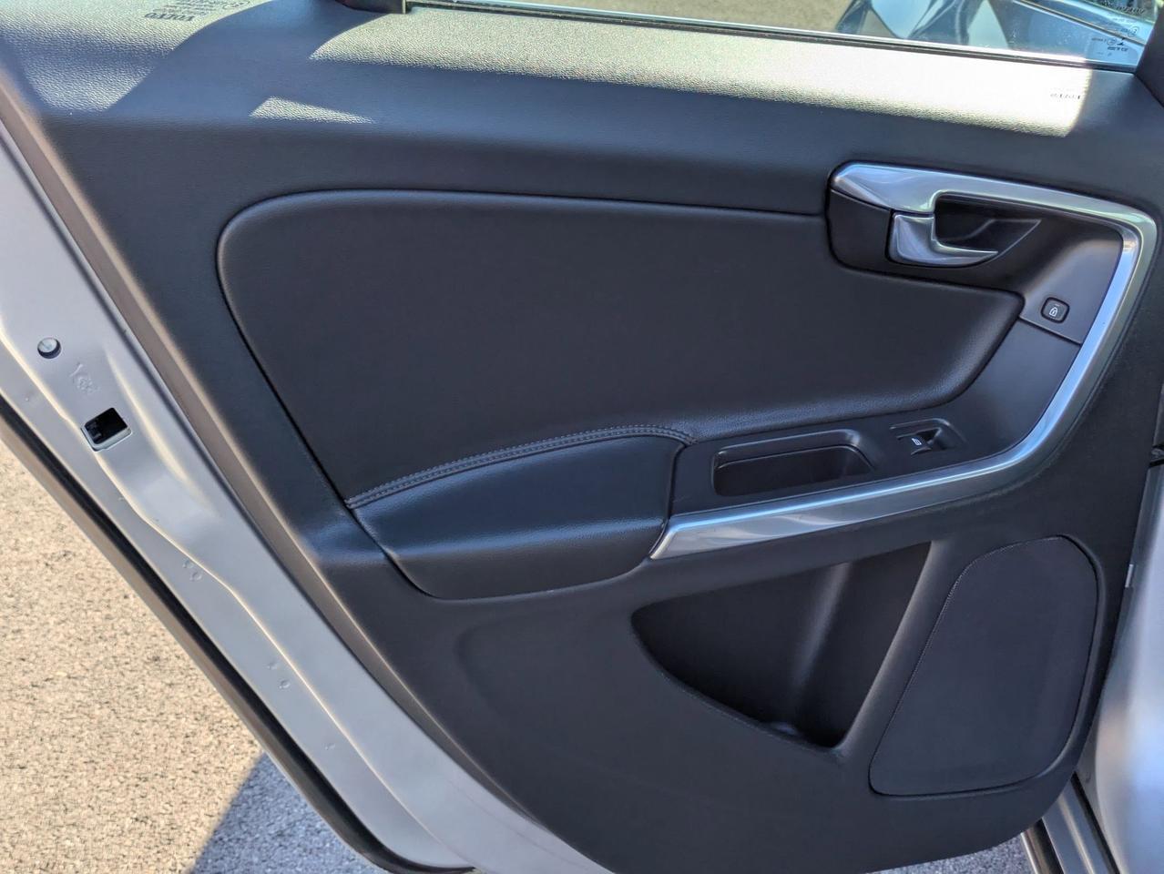 2016 Volvo V60 T5 Drive-E Premier Castroville TX