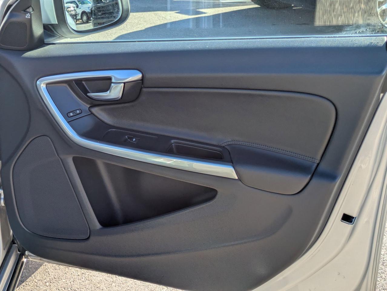 2016 Volvo V60 T5 Drive-E Premier Castroville TX