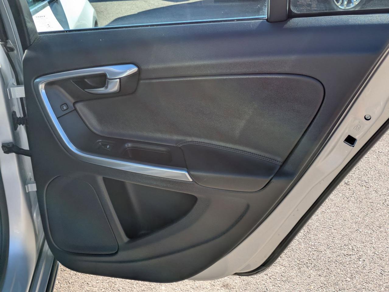 2016 Volvo V60 T5 Drive-E Premier Castroville TX