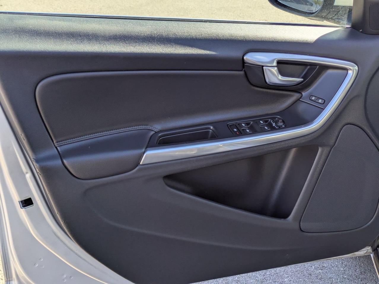 2016 Volvo V60 T5 Drive-E Premier Castroville TX