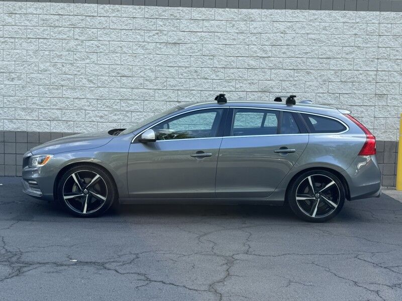 2016 Volvo V60 T6 R-Design Willow Grove PA