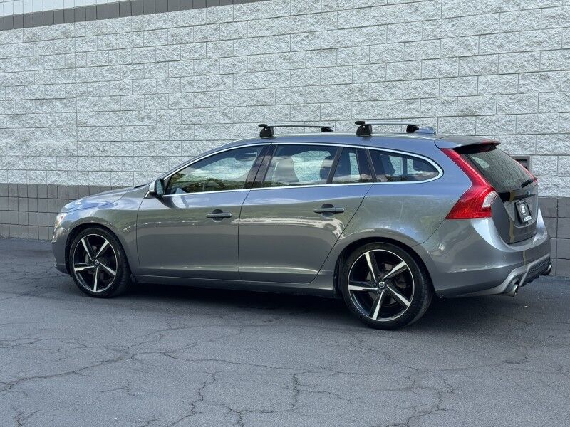 2016 Volvo V60 T6 R-Design Willow Grove PA