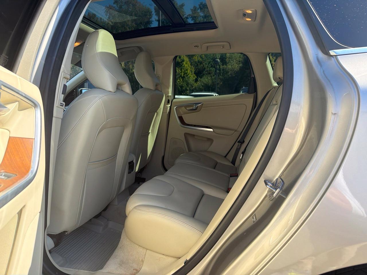 2016 Volvo XC60 T5 Drive-E Platinum Ashland VA