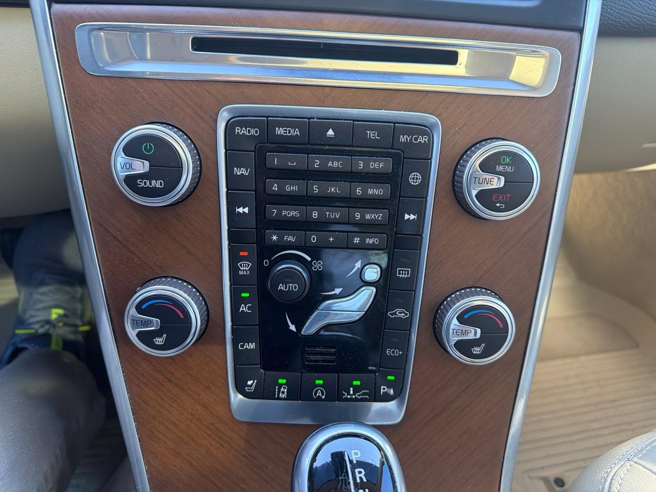 2016 Volvo XC60 T5 Drive-E Platinum Ashland VA