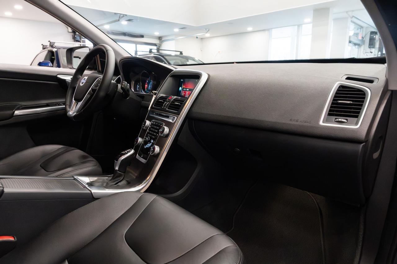 2016 Volvo XC60 T5 Drive-E Premier Gladstone OR