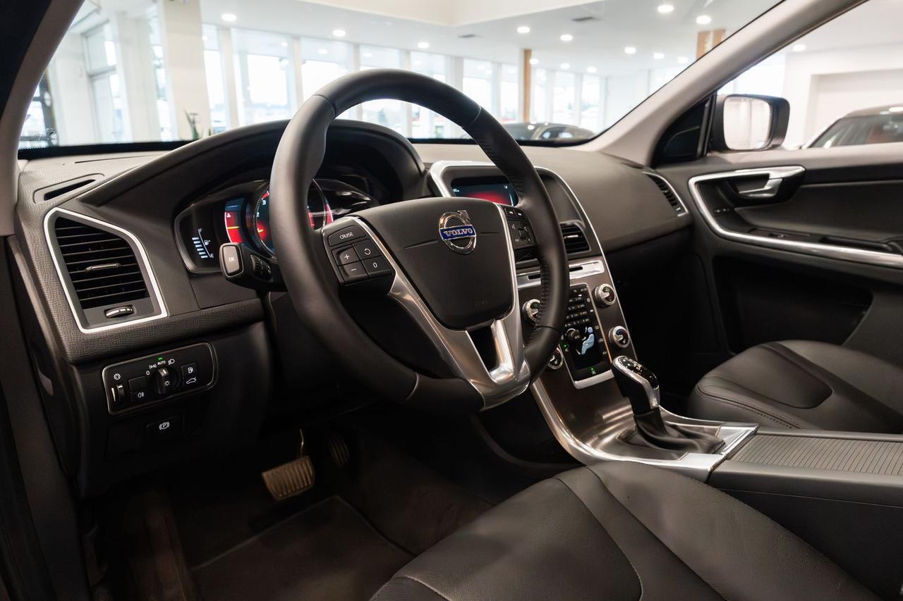 2016 Volvo XC60 T5 Drive-E Premier Gladstone OR