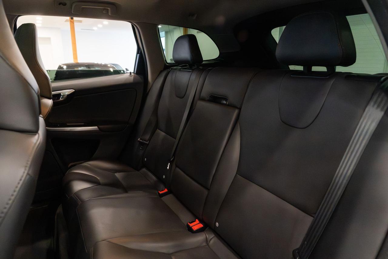 2016 Volvo XC60 T5 Drive-E Premier Gladstone OR