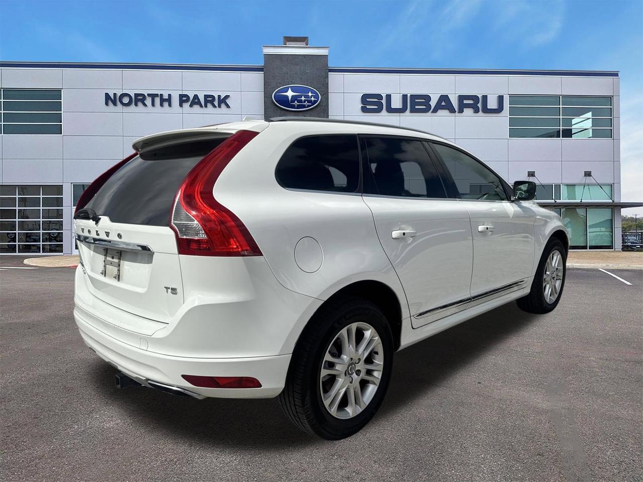 2016 Volvo XC60 T5 Drive-E Premier