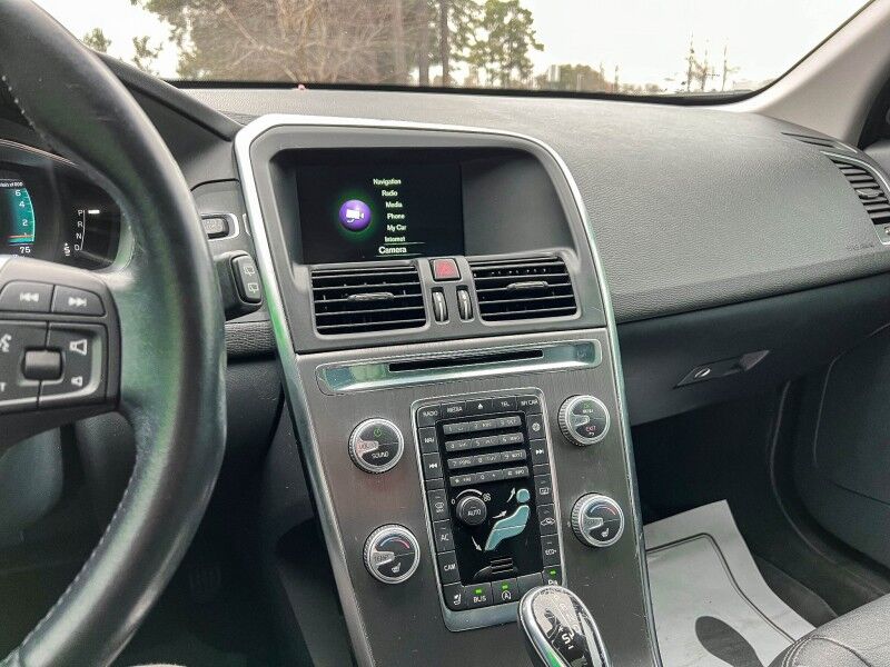 2016 Volvo XC60 T5 Drive-E Premier Wilmington NC