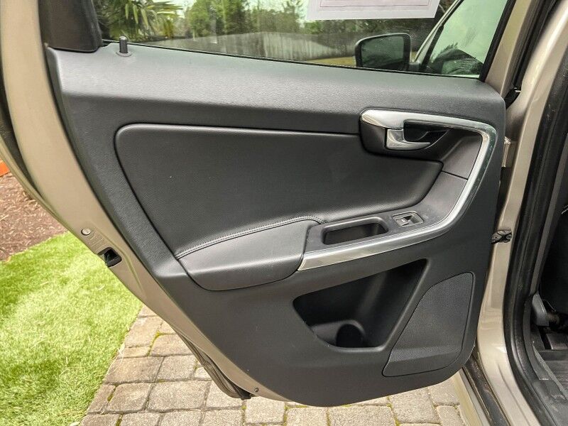 2016 Volvo XC60 T5 Drive-E Premier Wilmington NC