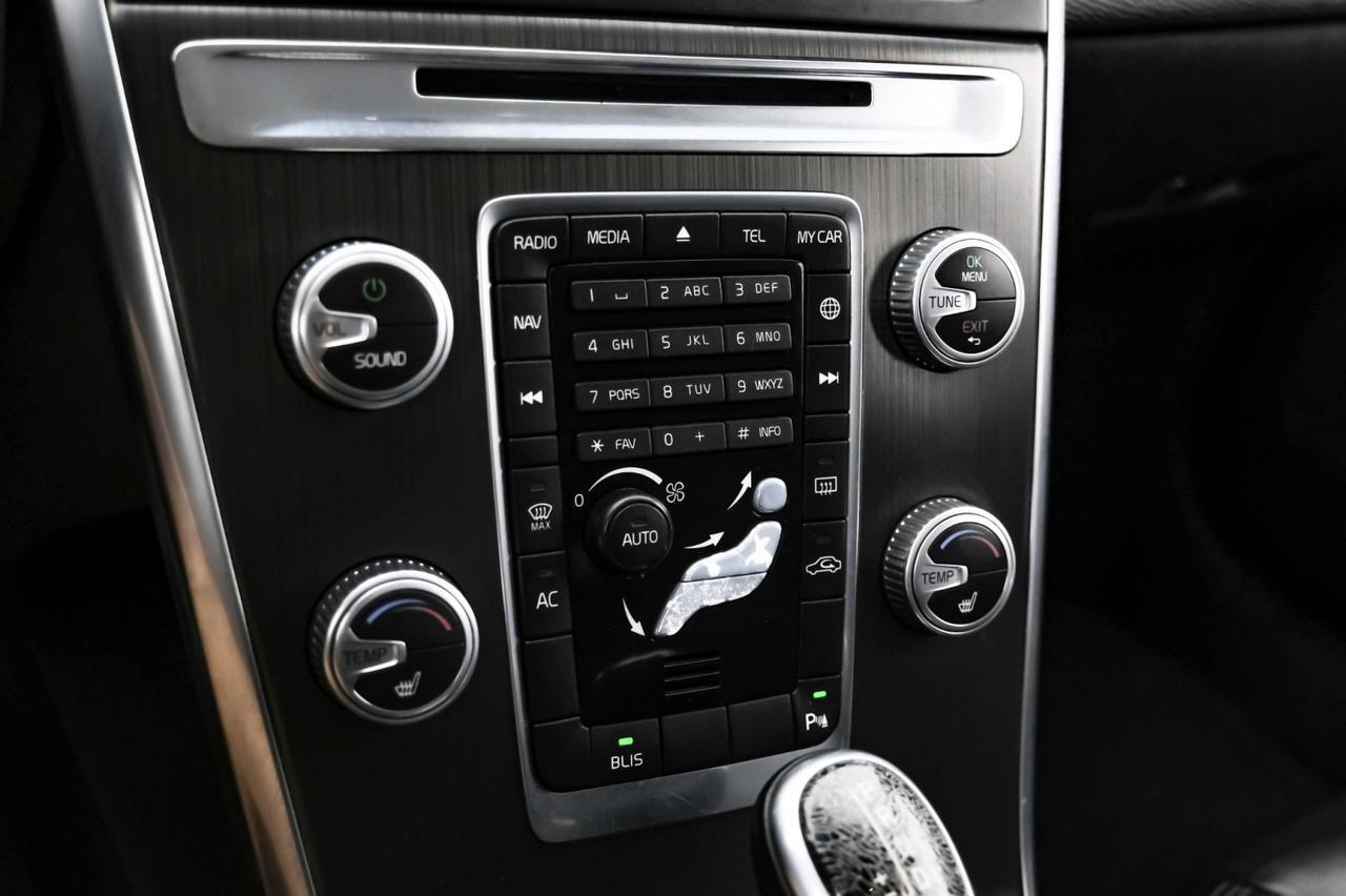 2016 Volvo XC60 T5 PREMIER AWD BLIND SPOT NAVIGATION PANORAMA LEATHER HEATED SEA Carrollton TX