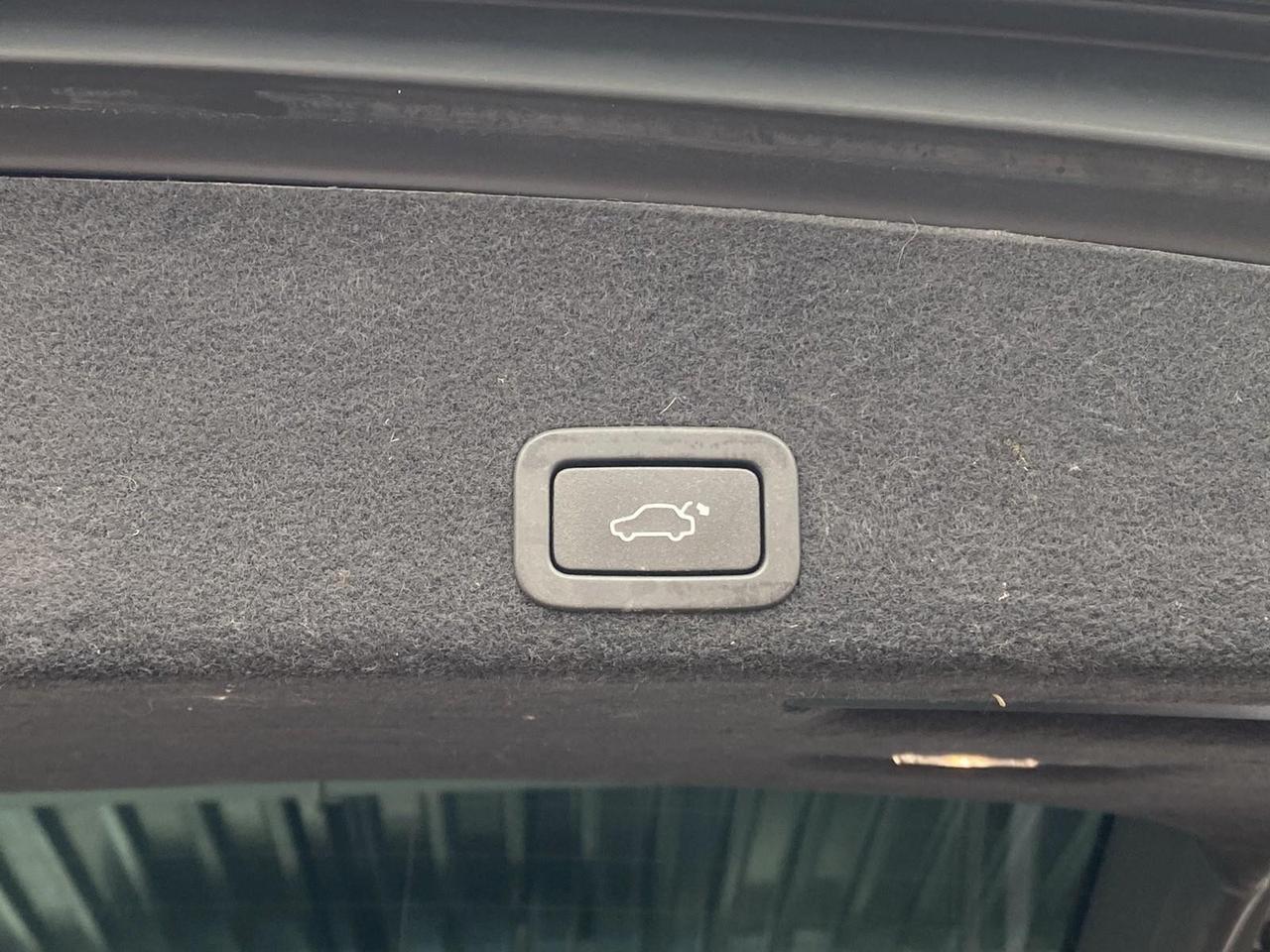 2016 Volvo XC60 T6 Drive-E Platinum Richmond Hill NY