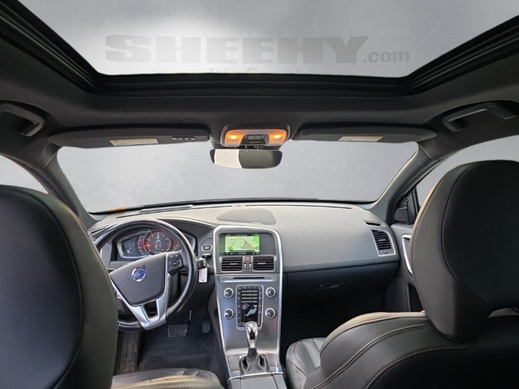 2016 Volvo XC60 T6 Drive-E Platinum Hunt Valley MD